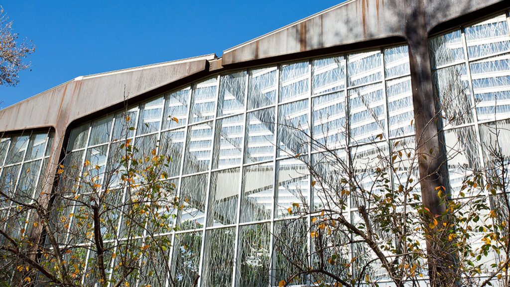 GW And National Aviary Bird Friendly Building Featured