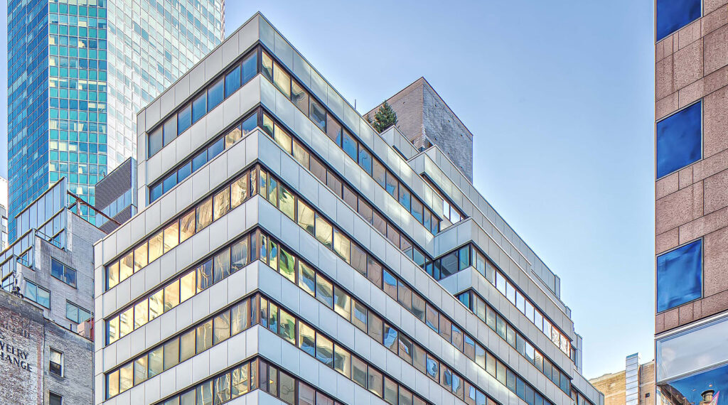 579 Fifth Ave Starphire Opaque