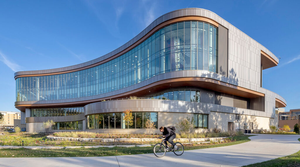 Bakke Recreation & Wellbeing Center AviProtek E 215