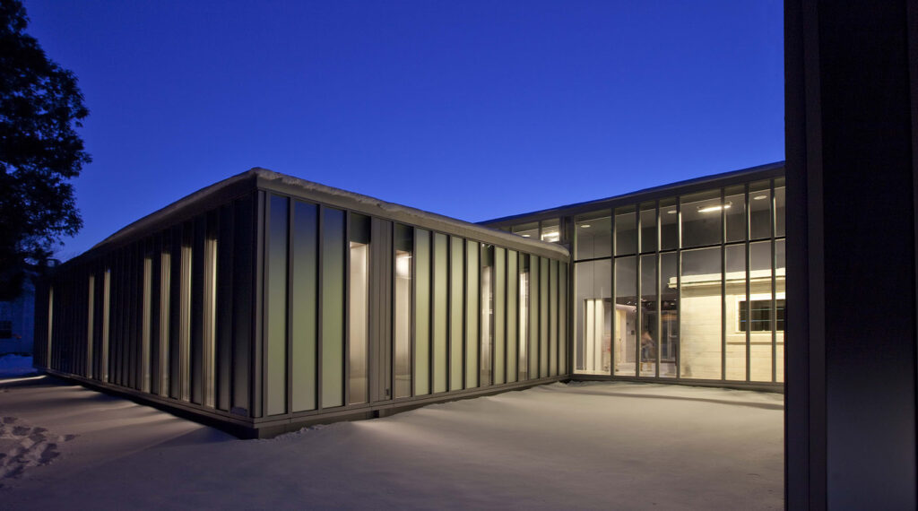 Wellesley College Clear Glass Satin With Solid Black Color